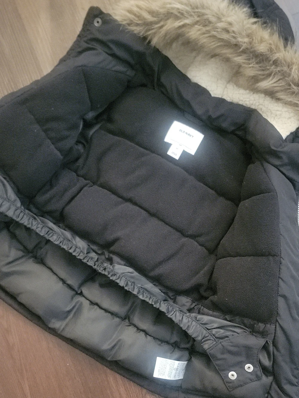Old Navy Kids Black Puffer Jacket with Faux Fur-Trim Hood